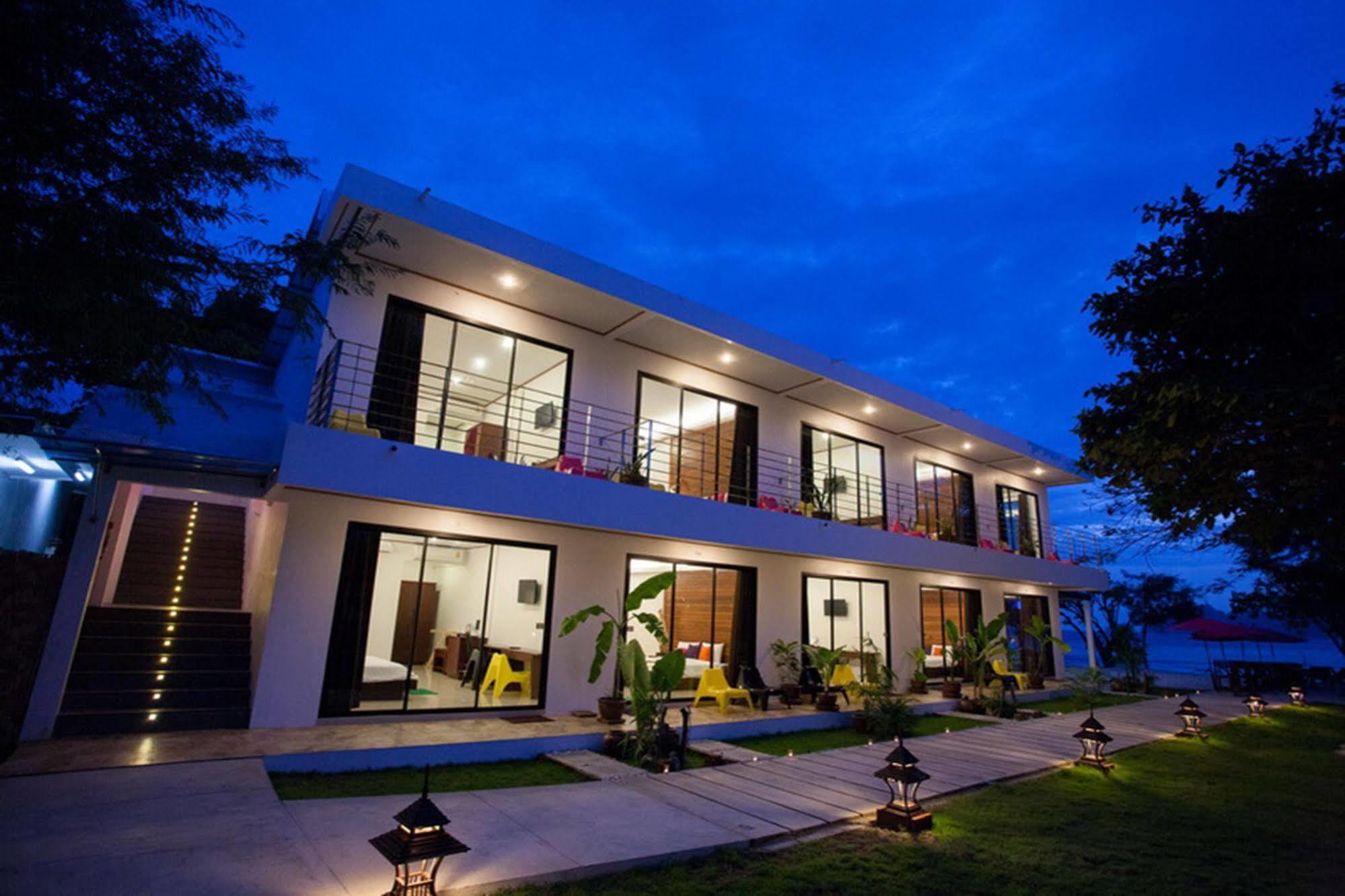Paradise 3* Kepulauan Phi Phi