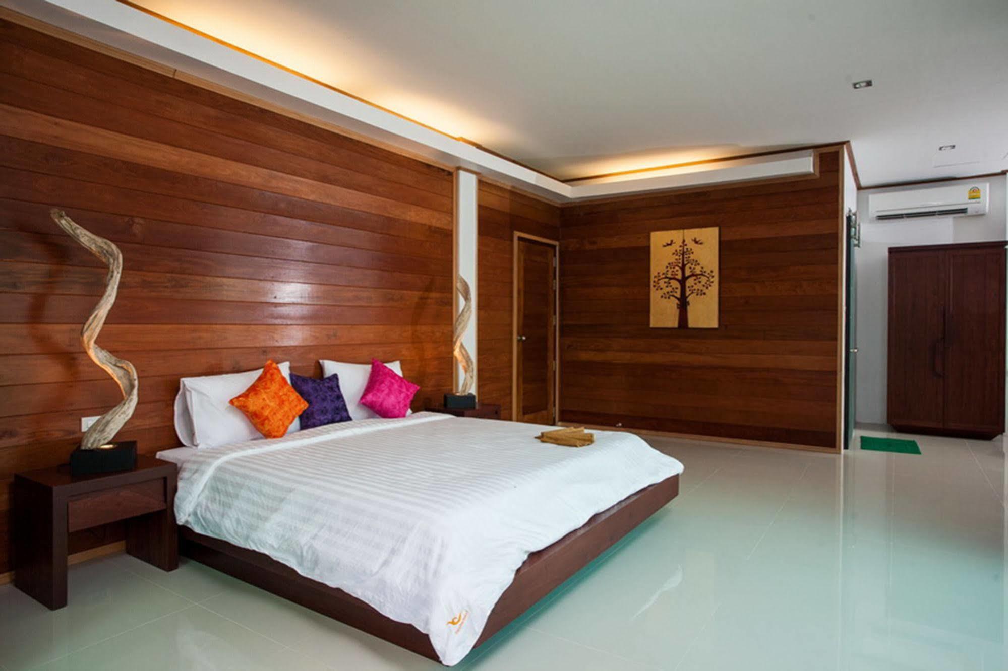 Paradise Resor 3*