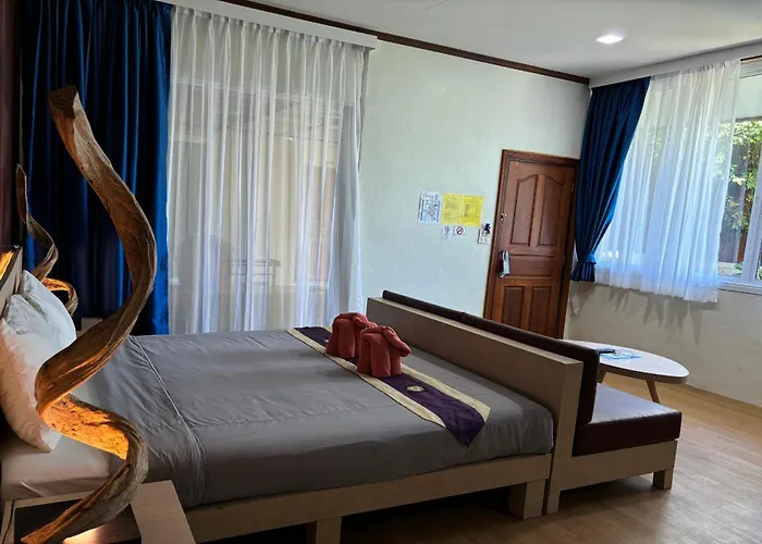 Paradise Resort Phi Phi